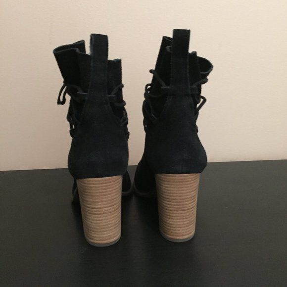 Ankle Boots - Picture 5 of 11